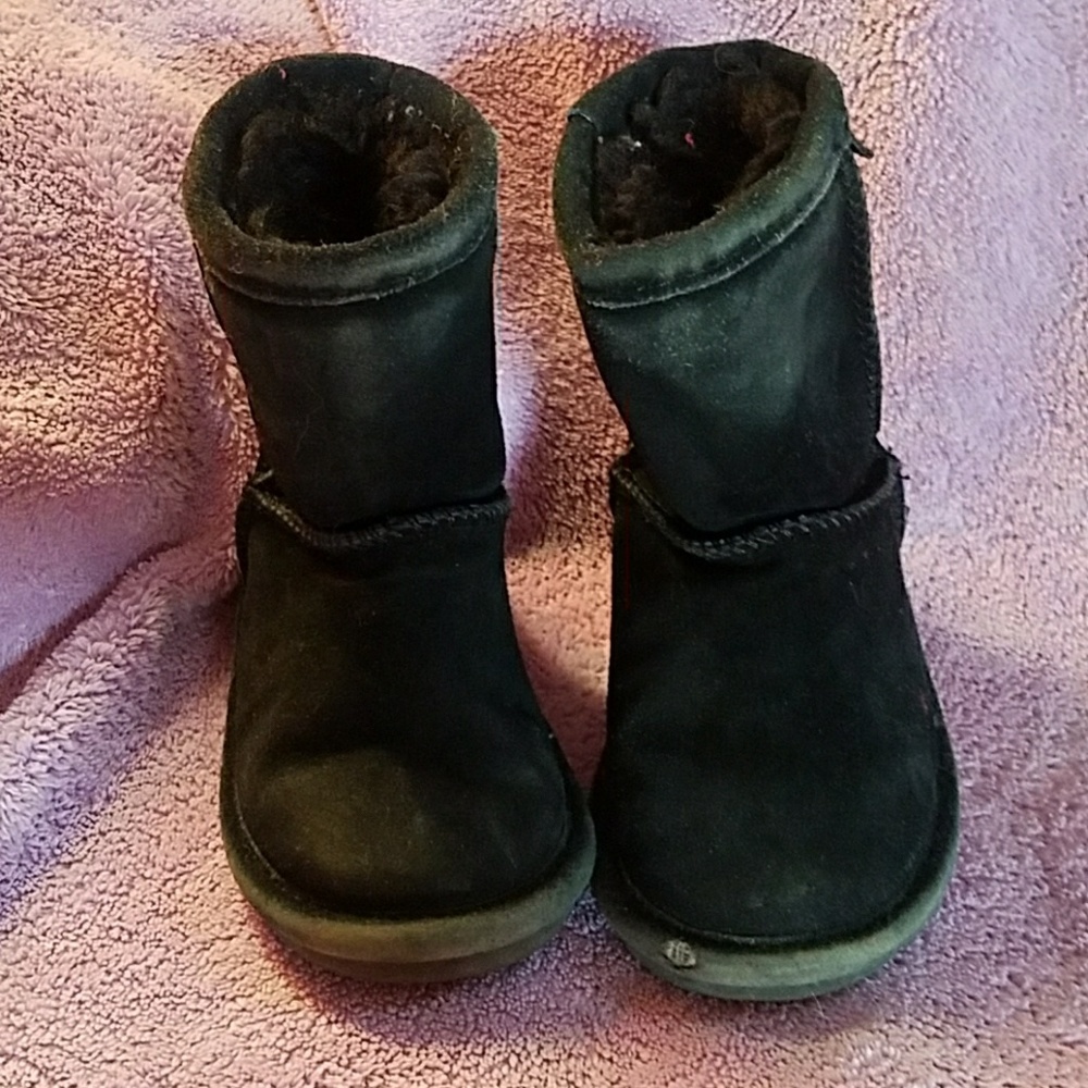 Black Bearpaw toddler boots